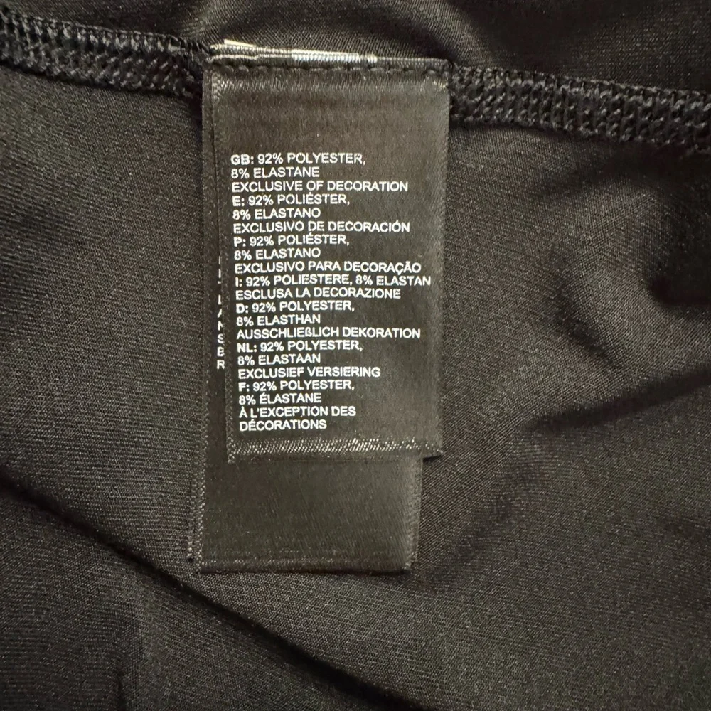 The North Face Women's Classic Blk Workout/Hiking Tee - Picture 5 of 5